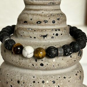 Gemstone stretch Bracelet Black